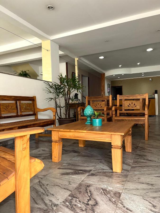 Hotel Thermas Da Mantiqueira - Pocos De Caldas - De Frente Para A Praca Central E Relogio Floral Luaran gambar