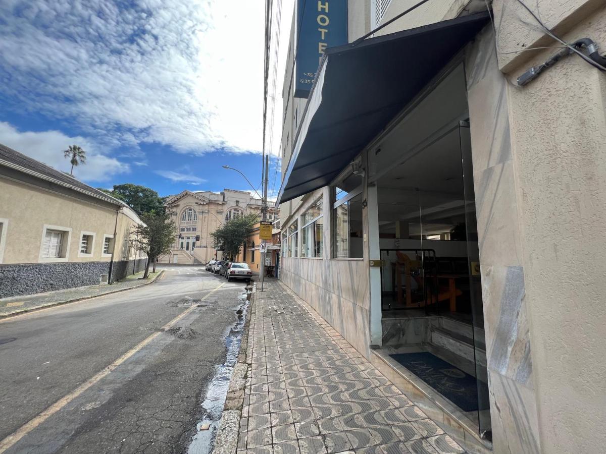 Hotel Thermas Da Mantiqueira - Pocos De Caldas - De Frente Para A Praca Central E Relogio Floral Luaran gambar